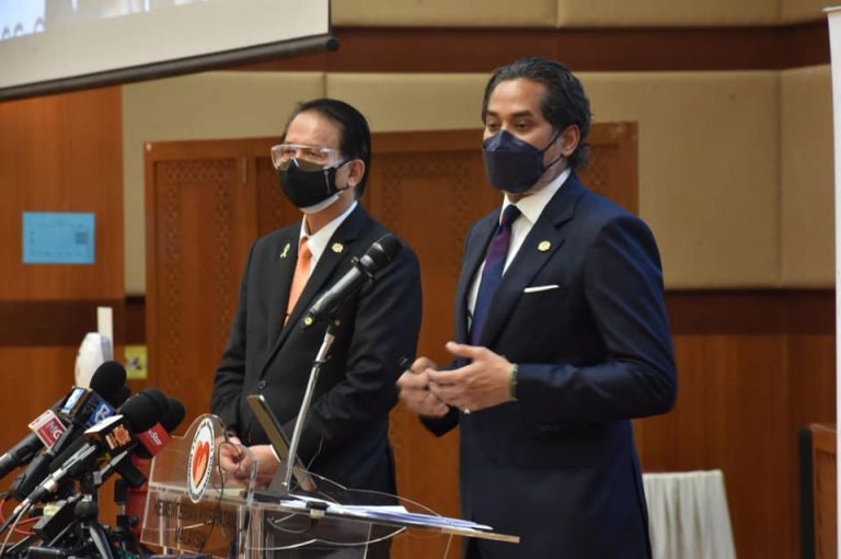 suami teman isteri bersalin